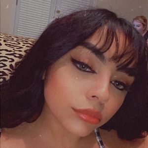 Meet your Posher, Isabella